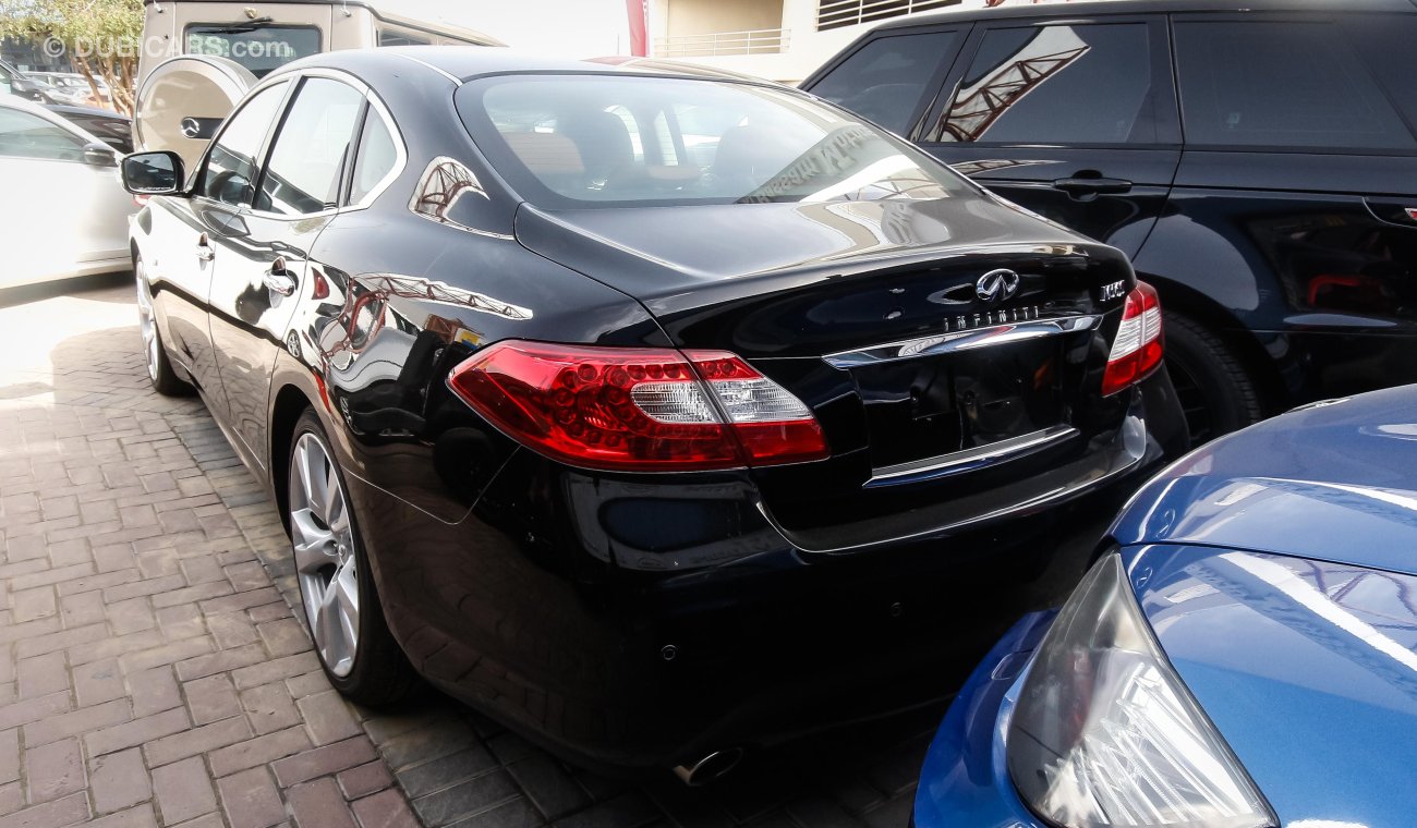 Infiniti M56 S