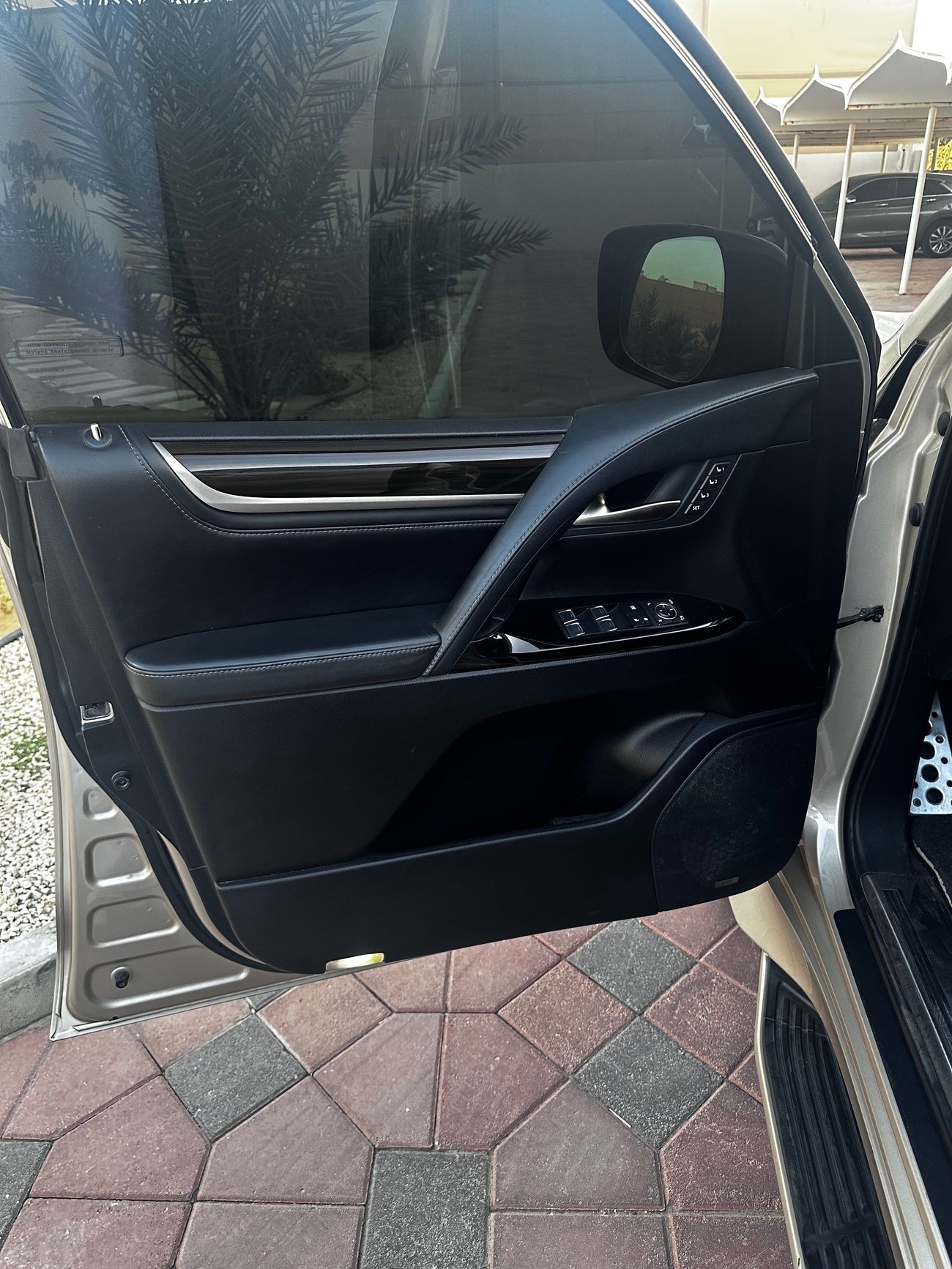 Lexus LX 570 Sport 5.7L