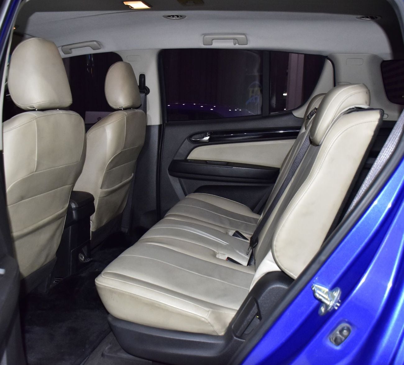Chevrolet Trailblazer LT Z71 EXCELLENT DEAL for our Chevrolet Trailblazer Z71 ( 2018 Model ) in Blue Color GCC Specs