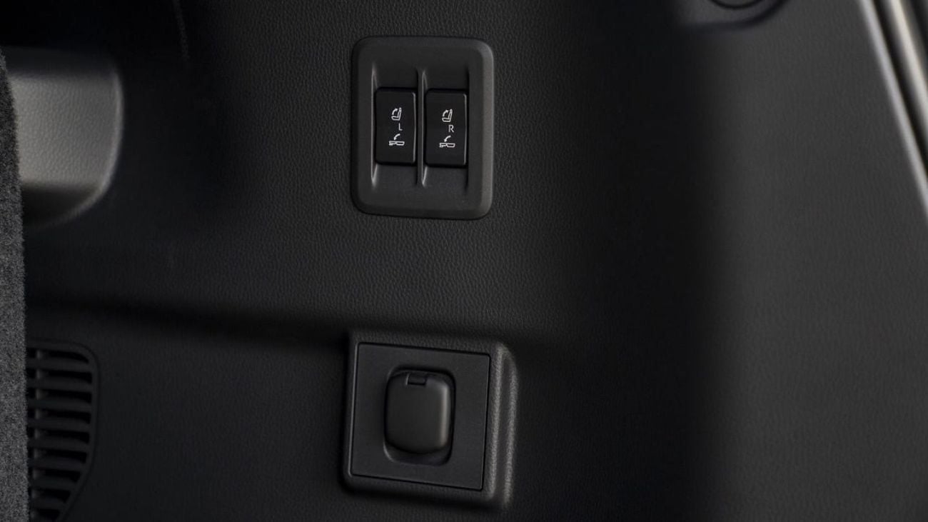 تويوتا برادو Toyota Prado 2.4L Turbo Petrol Luxury A/T 2024