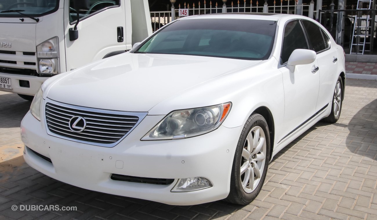 Lexus LS460 GCC