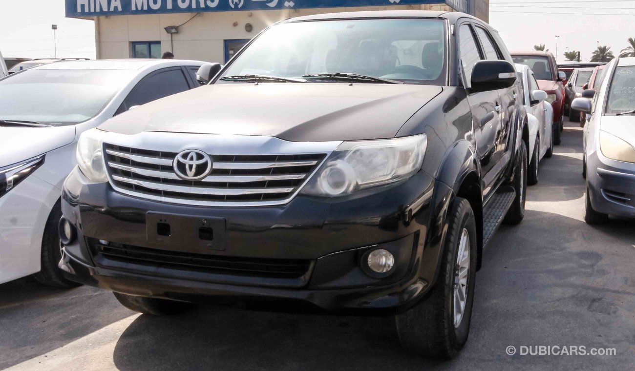 Toyota Fortuner SR5