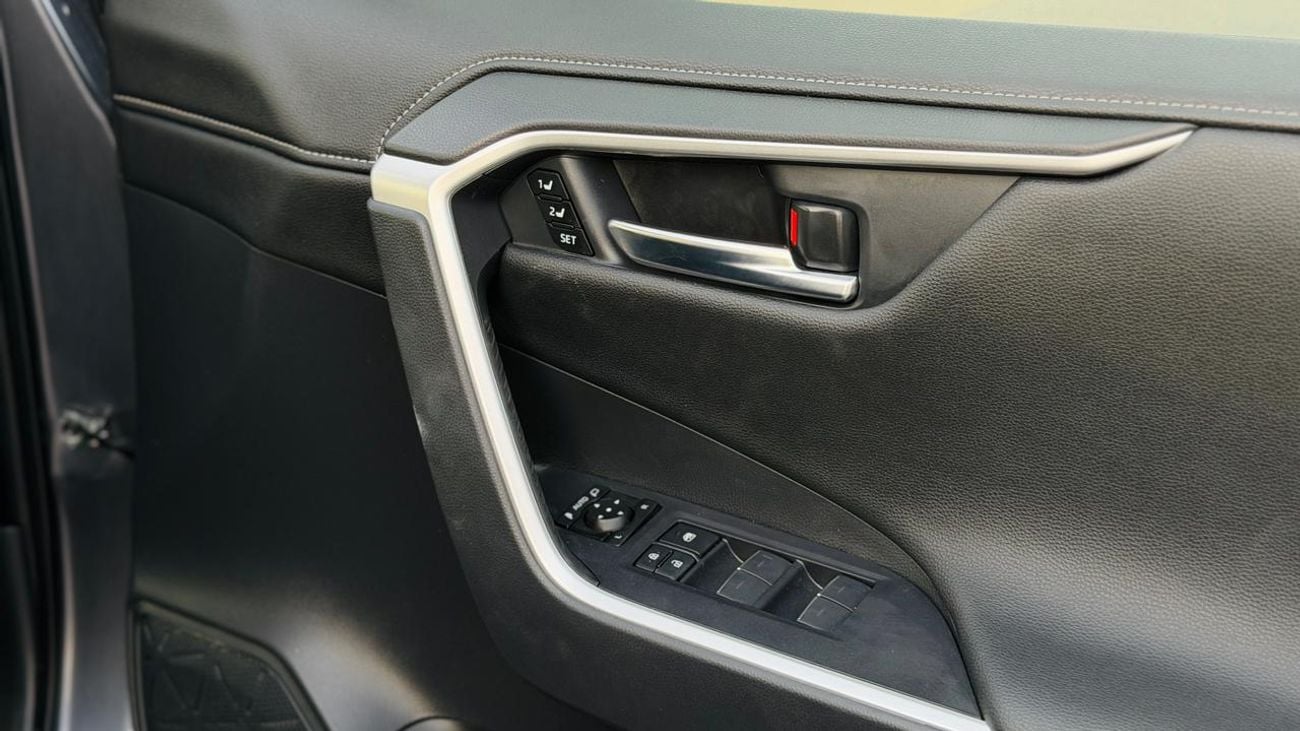 Toyota RAV4 2024| 2.5L HYBIRD | AT | RHD | SUNROOF | DIGITAL REAR VIEW MIRROR | MEMORY SEAT | 360 VIEW CAMERA | 