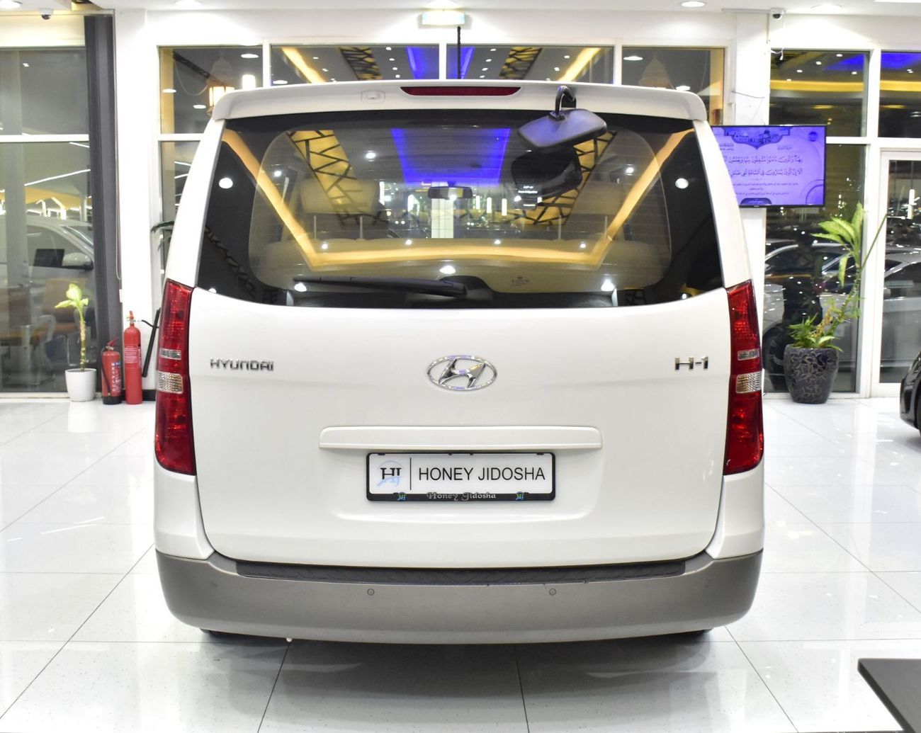 هيونداي H1 ستاريكس EXCELLENT DEAL for our Hyundai H1 ( 2018 Model ) in White Color GCC Specs