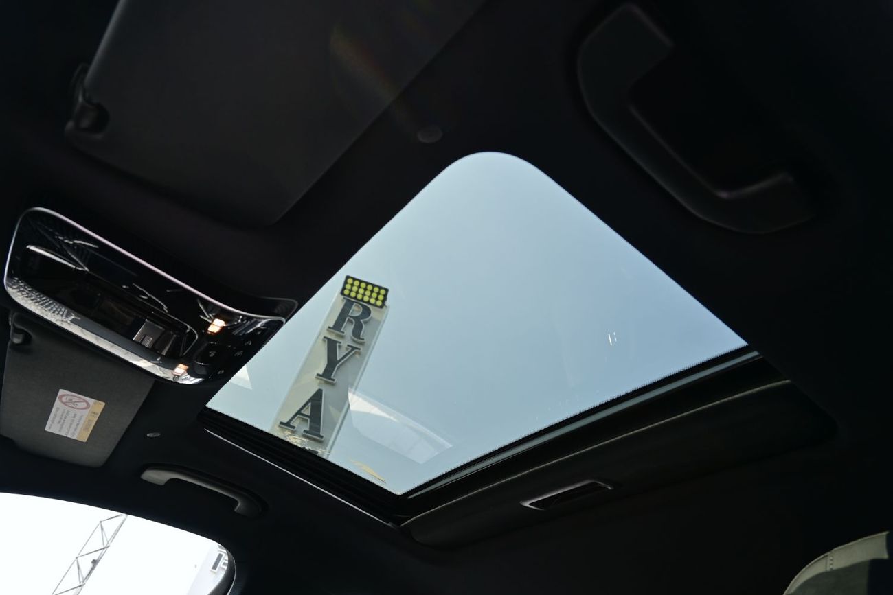 Mercedes-Benz C 200 L Mercedes-Benz C200L Full 1.5L, Petrol AT, Model 2025 Color White