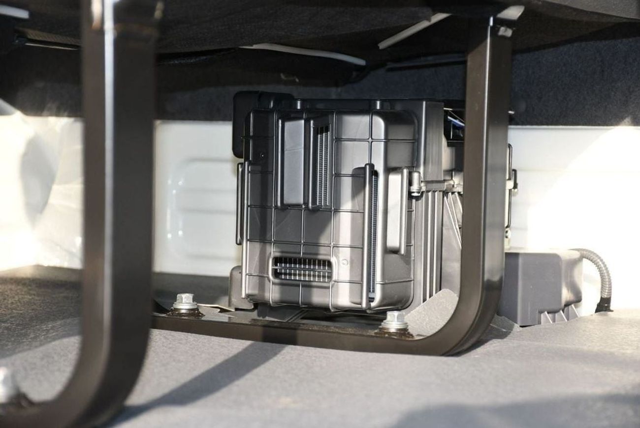 Toyota Hiace Hiace 3.5L MT With Rear Heater