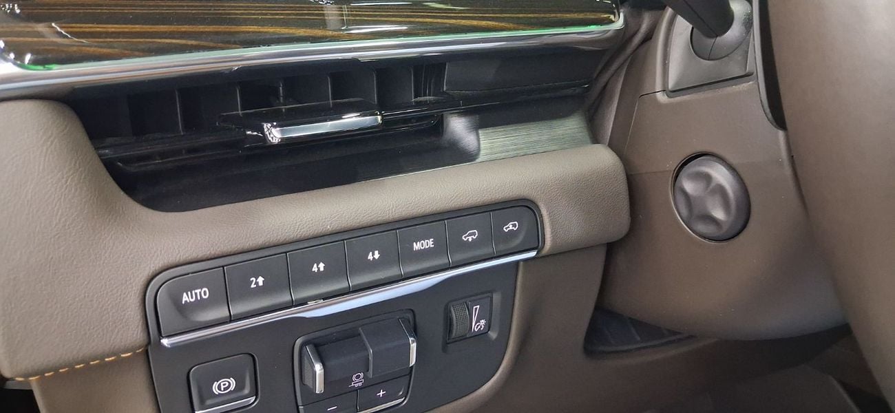 Cadillac Escalade Sport Platinum 6.2L 4WD