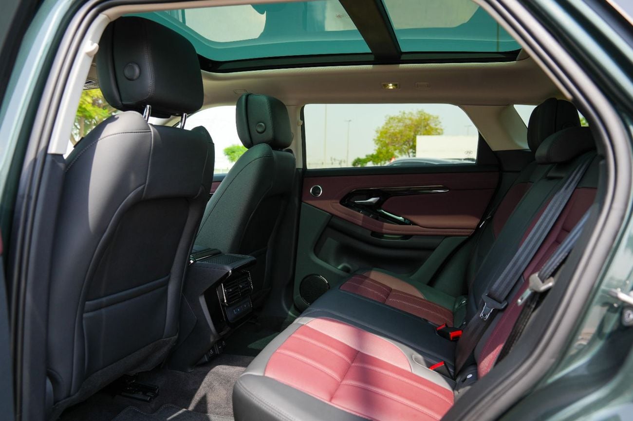 Land Rover Range Rover Evoque DYNAMIC SE P250 SE P250 DYNAMIC 2025!! BLACK EDITION!! FIVE YEARS WARRANTY!! THREE YEARS SERVICE CON