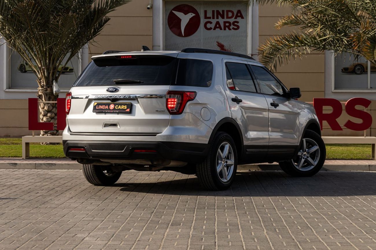 Ford Explorer Std 3.5L 4WD
