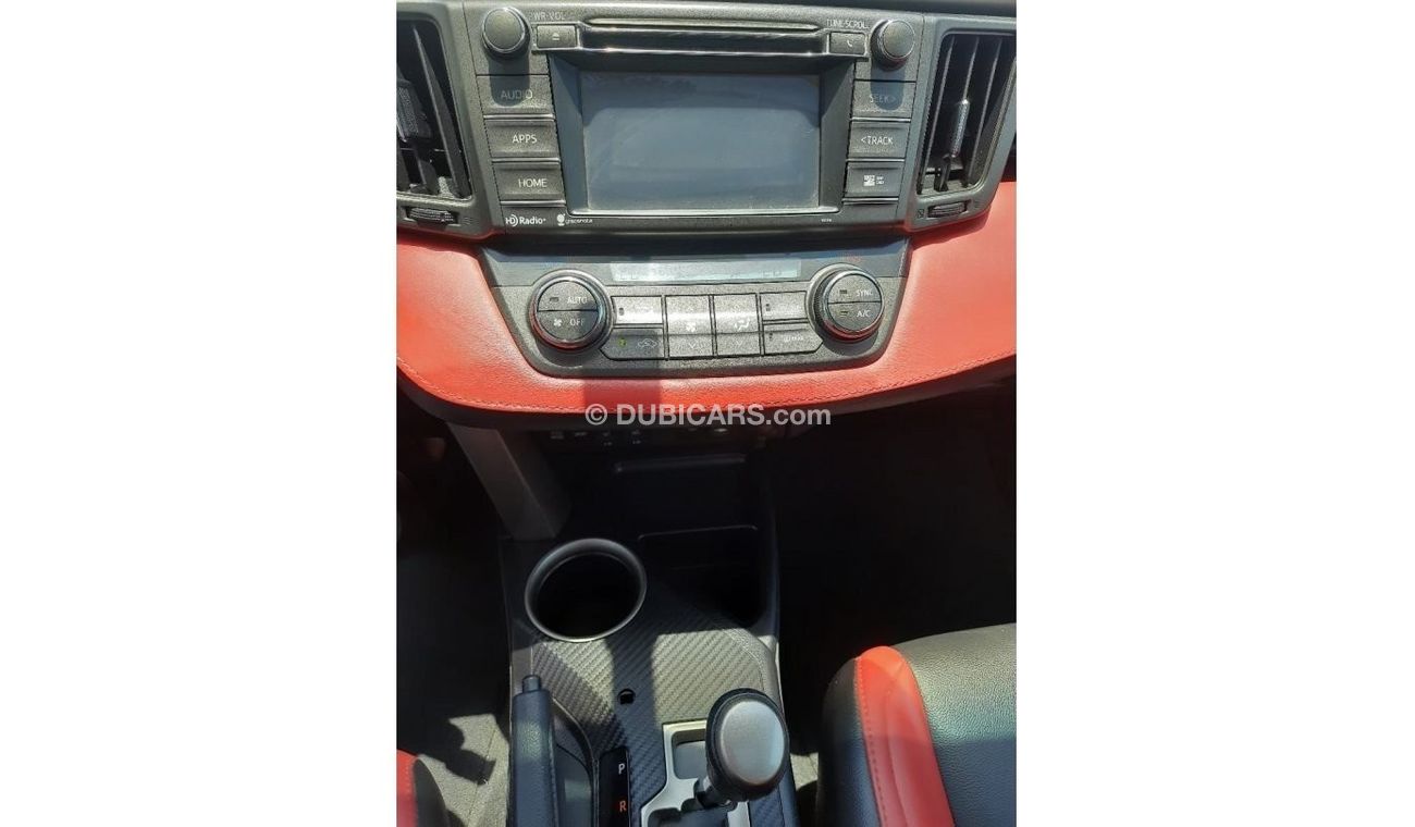 Toyota RAV4 VXR Toyota rav_4  (USA-SPEC) 4*4 - 2015- VERY GOOD CONDITION