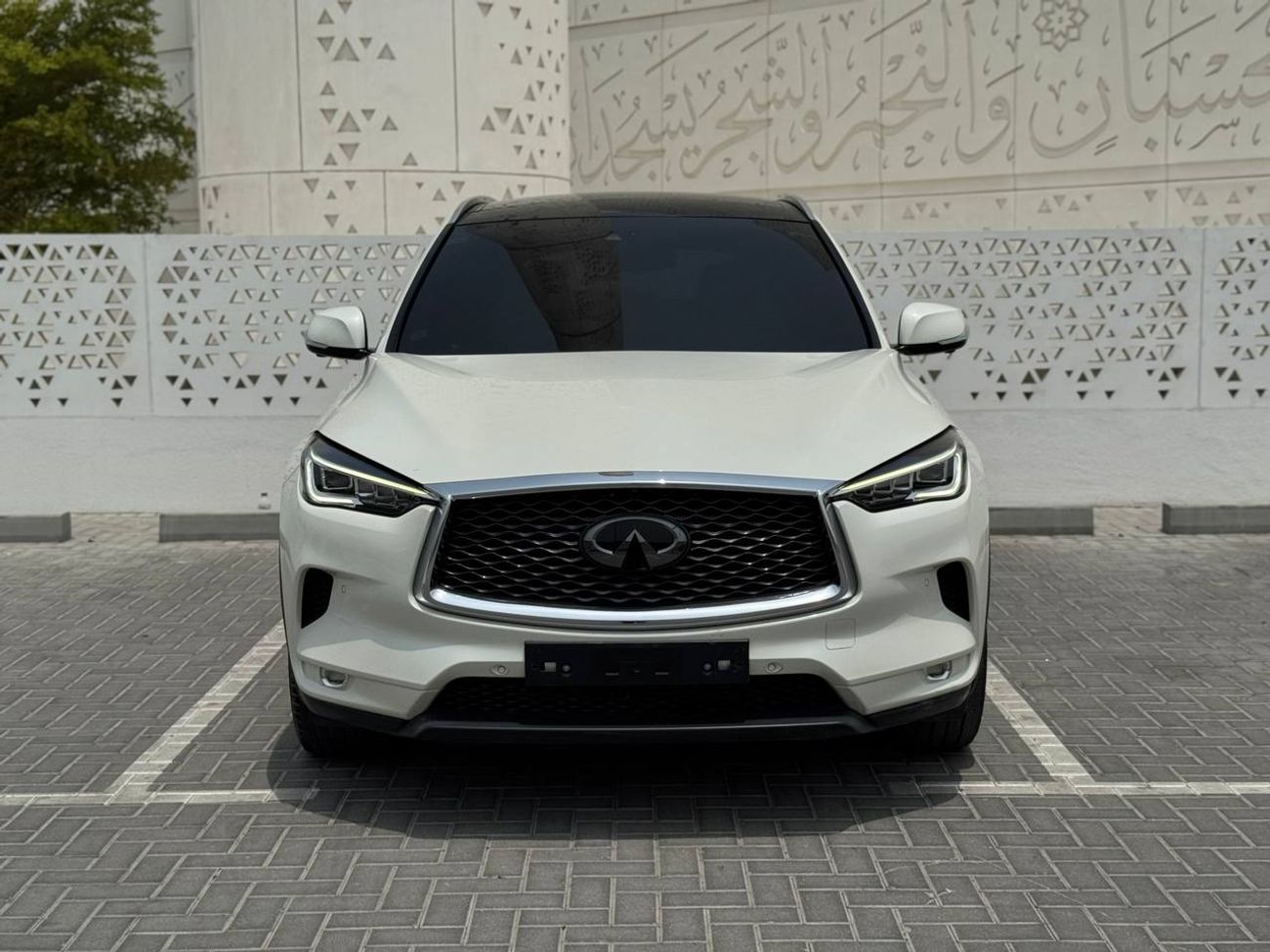 إنفينيتي QX50 2.0T Luxe (AWD)