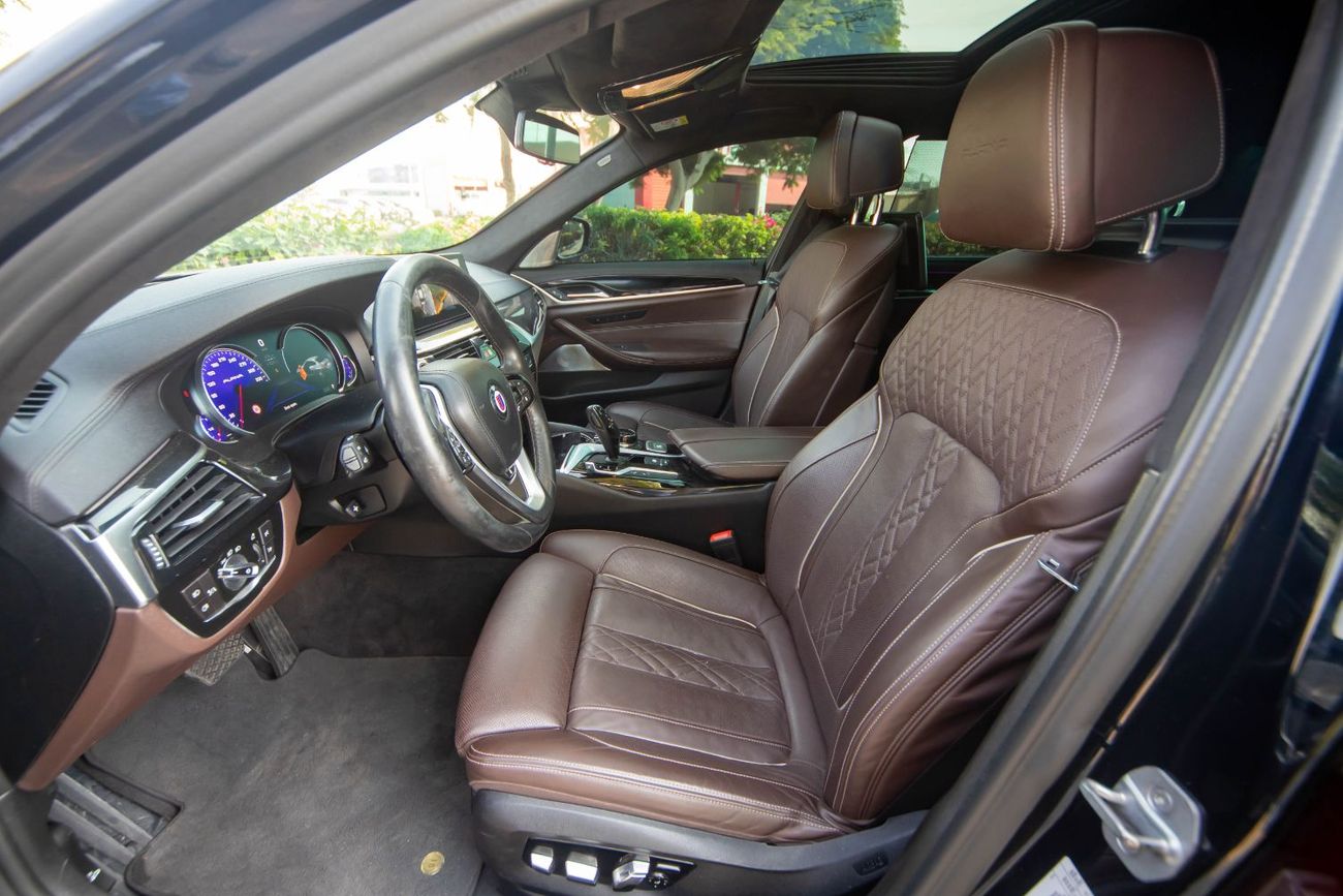 بي أم دبليو ألبينا BMW ALPINA B5 BITURBO 2018 – GCC Specs – Only 60,000 KM  4.4L V8 Twin-Turbo producing 608 HP & 800 N