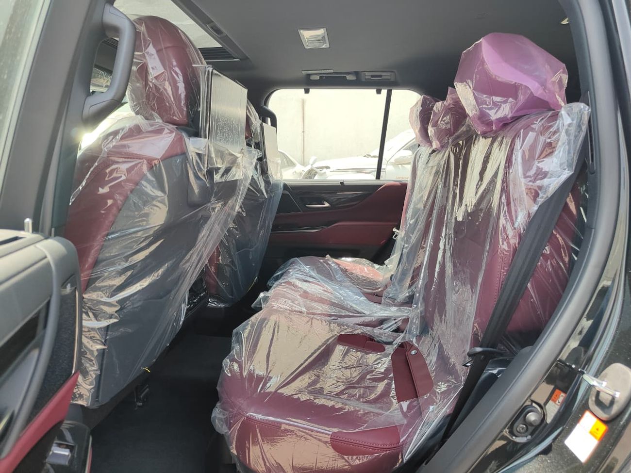 لكزس LX 600 2025 Lexus LX 600 Signature 3.5L Petrol AT Black