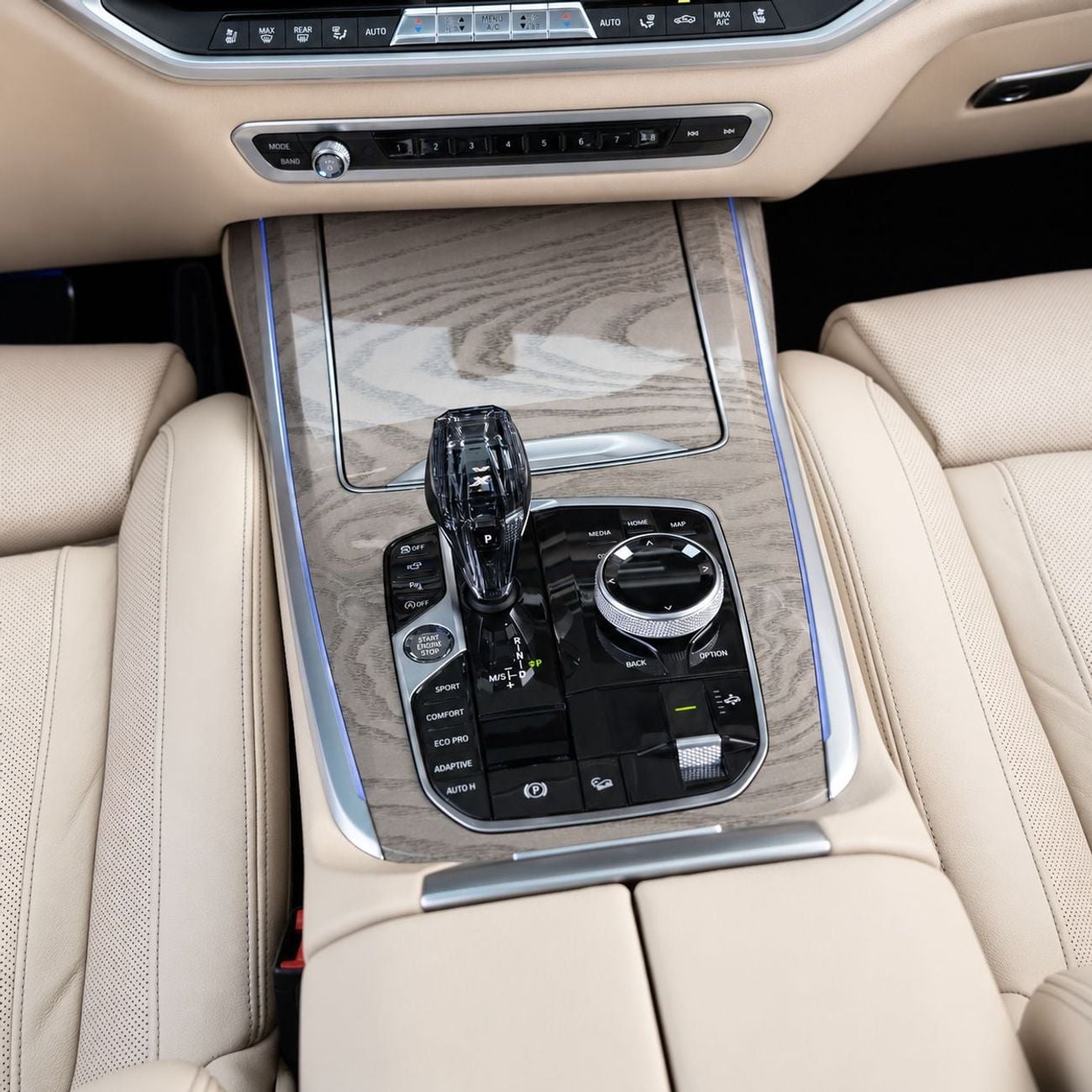 BMW X7 40i M SPORT 2,778 P.M • 0% Downpayment • BMW X7 40i M Sport • 1 Year Warranty