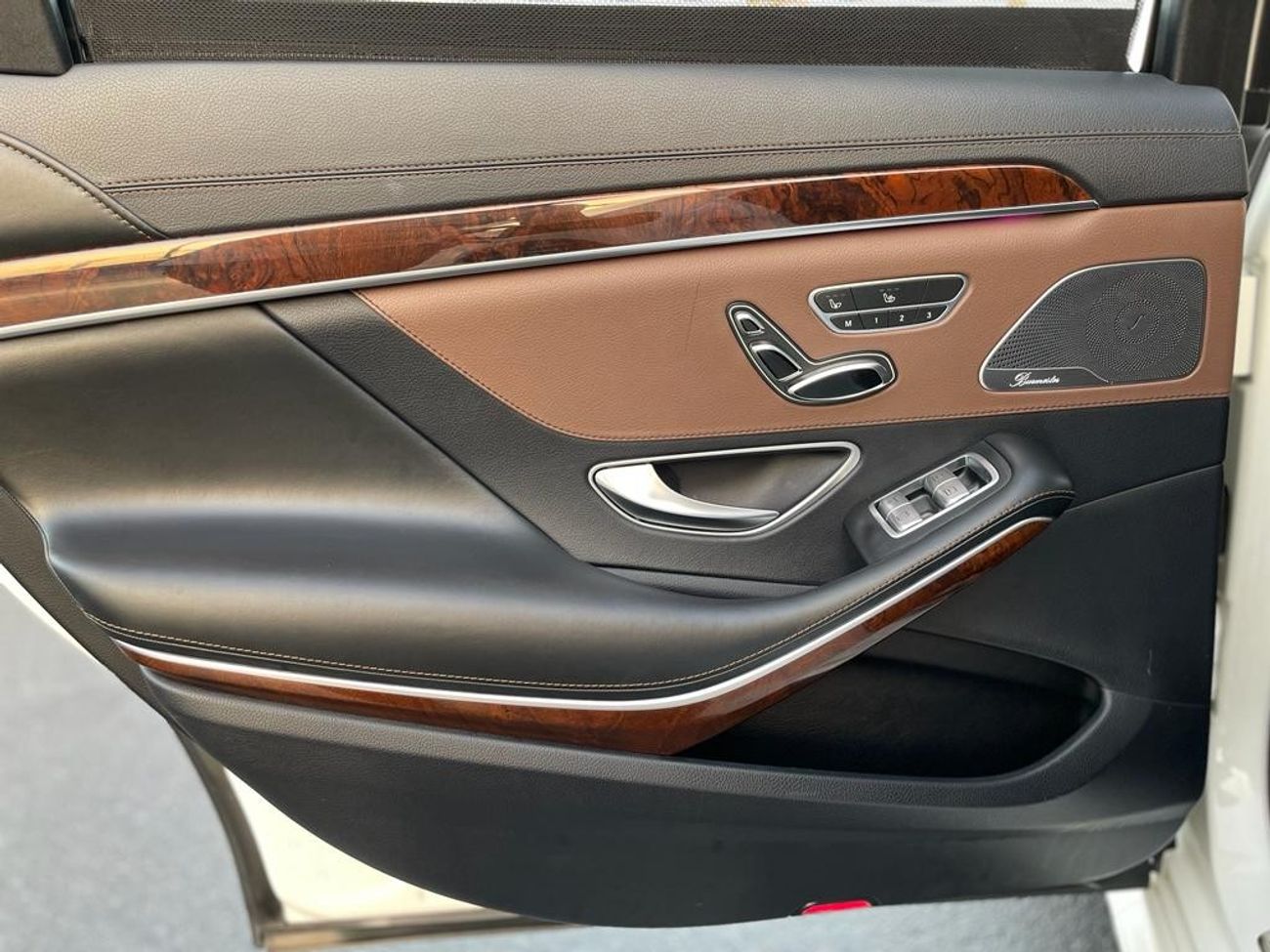 مرسيدس بنز S 500 AMG