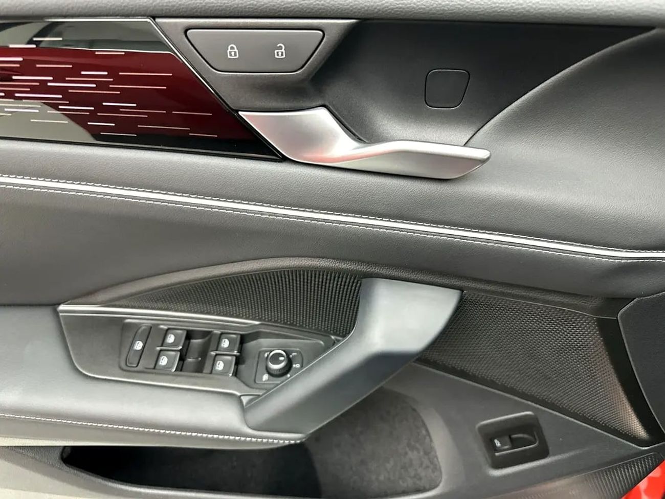 Volkswagen Tiguan 2.0 TSI Elegance Elegance