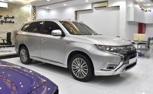 Mitsubishi Outlander GLX EXCELLENT DEAL for our Mitsubishi Outlander PHEV ( 2020 Model ) in Silver Color GCC Specs