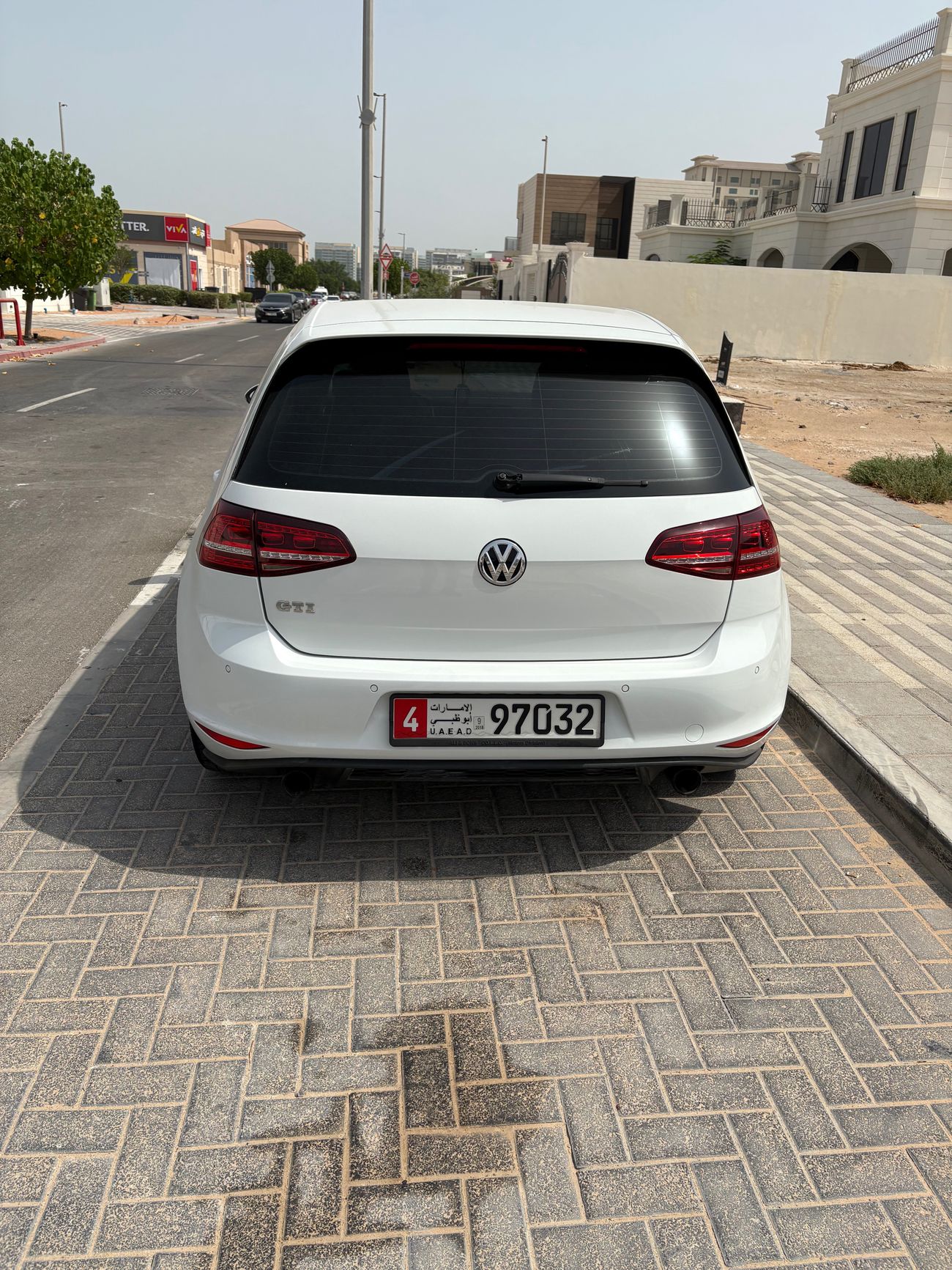 فولكس واجن جولف GTI
