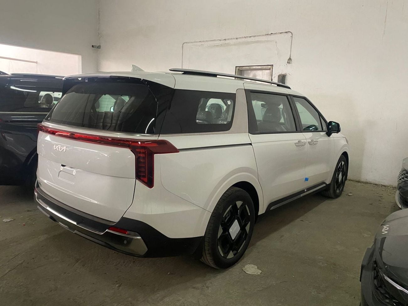 كيا كارنيفال EX DLX 2026 Kia Carnival 3.5L AT Petrol