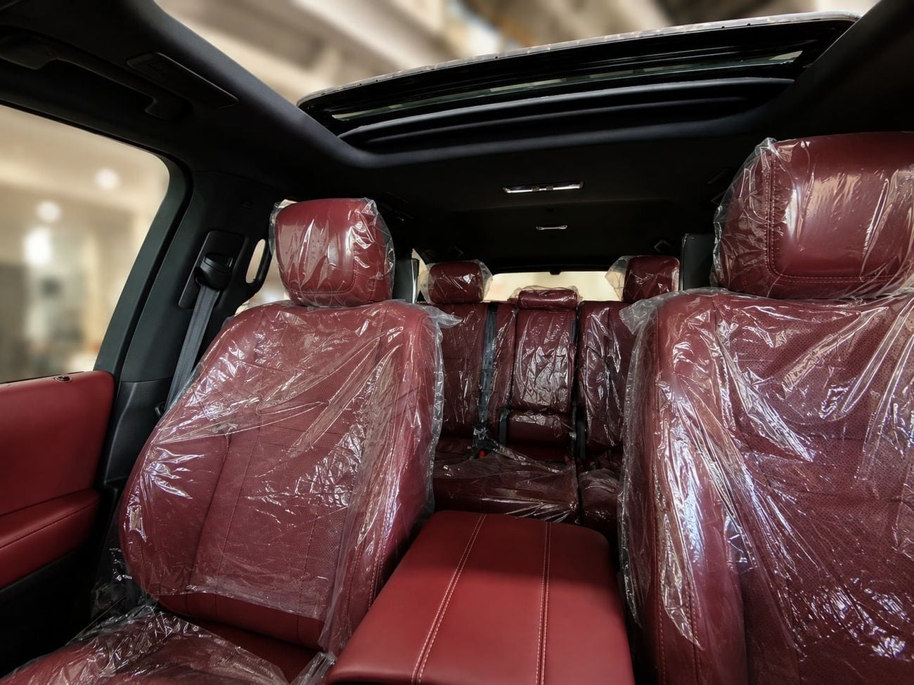 لكزس LX 700h SIGNATURE لكزس LX700H بدون (نظام ركن السيارة التلقائي) موديل 2026