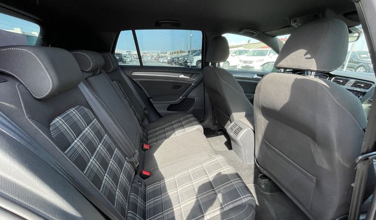 فولكس واجن جولف GTI SEL 2.0T Diesel, 2.0T