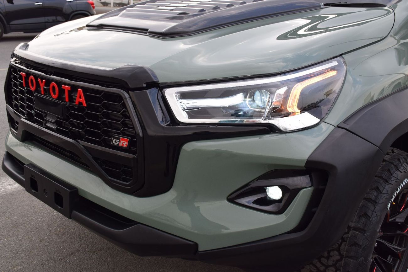 Toyota Hilux S GLX 2.8L AWD A/T