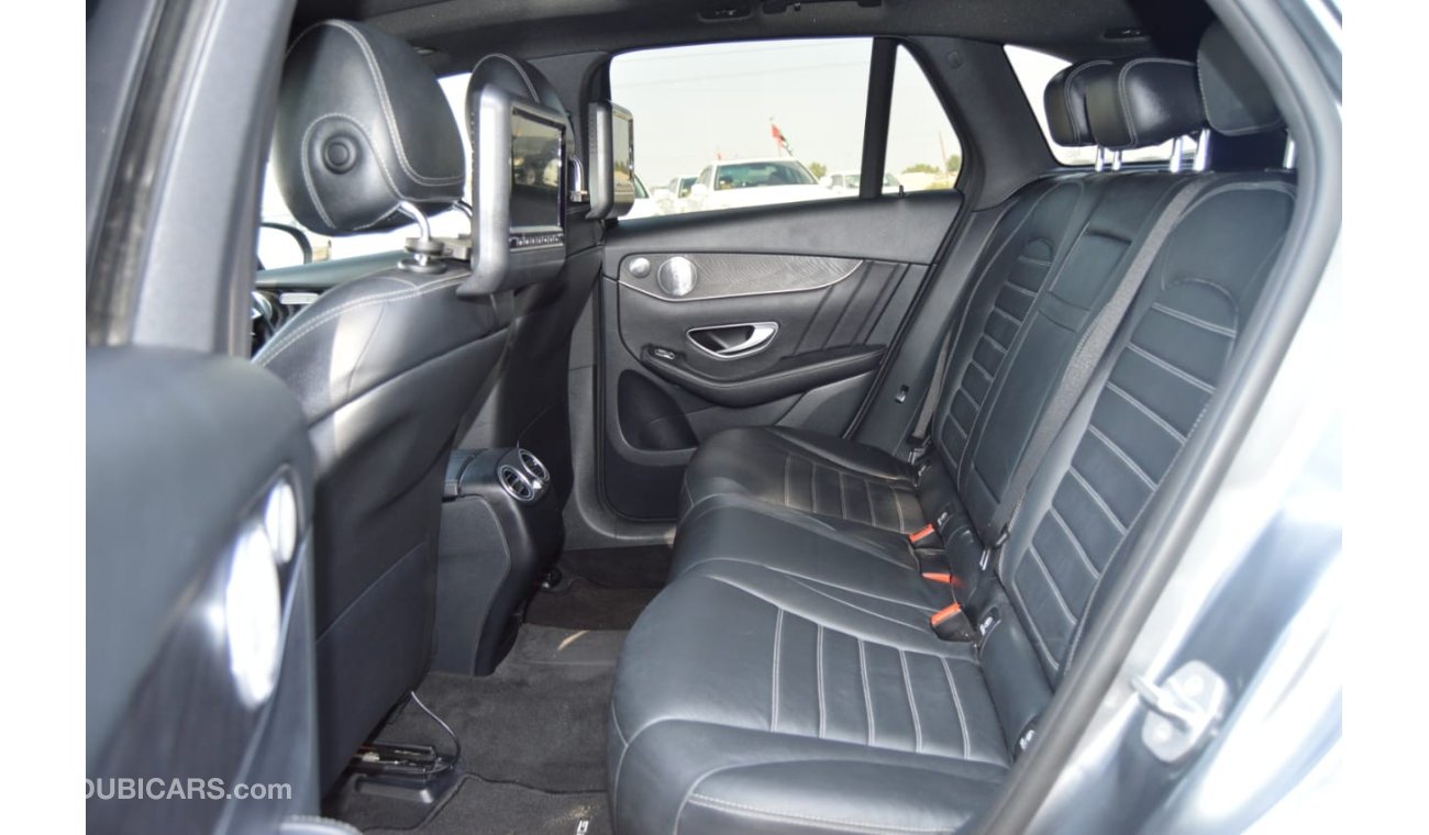مرسيدس بنز GLC 250 Right hand drive Full option Clean Car
