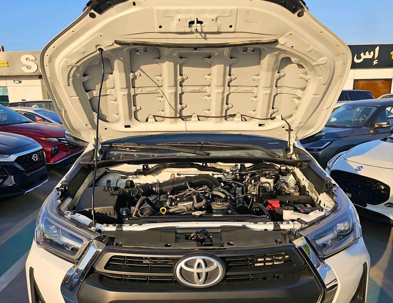 تويوتا هيلوكس AUTO PATROL/ 4WD/  AUTO WINDOWS/ WIDE BODY/  EXPORT ONLY / LOT#403139