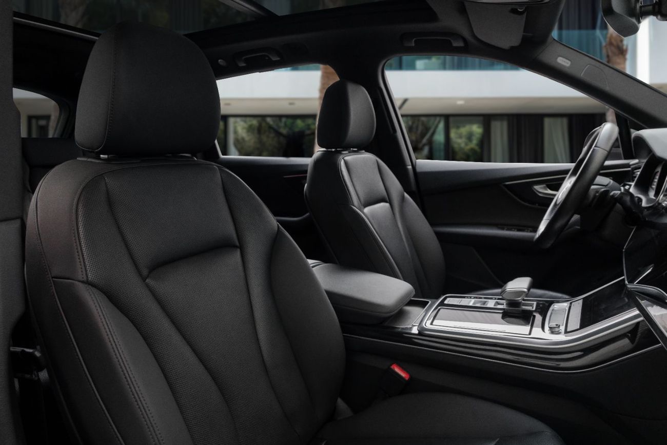 أودي Q7 Q7 S-line | 3,232 P.M | 0% Downpayment | Immaculate Condition!