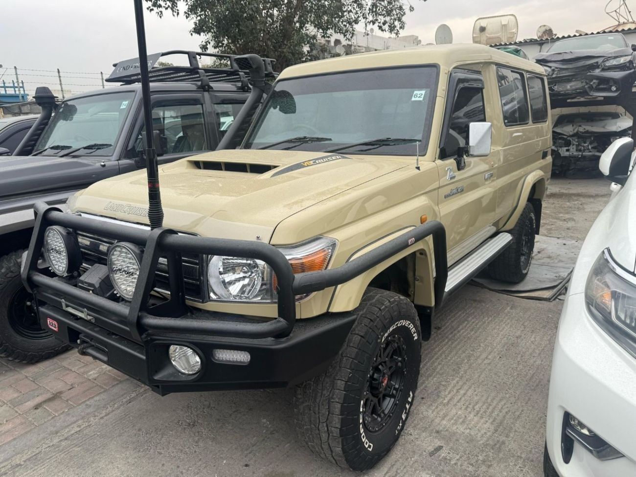 تويوتا لاند كروزر 70 Diesel 4.5 Liter Right Hand Drive 3 Doors Manual Gear