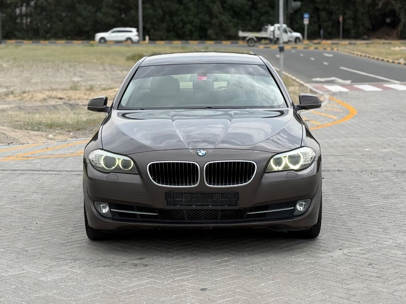 بي أم دبليو 520i Low 2.0L