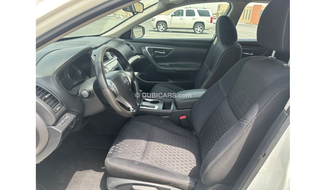 Nissan Altima SV MODEL 2017 GCC CAR PERFECT CONDITION INSIDE AND OUTSIDE
