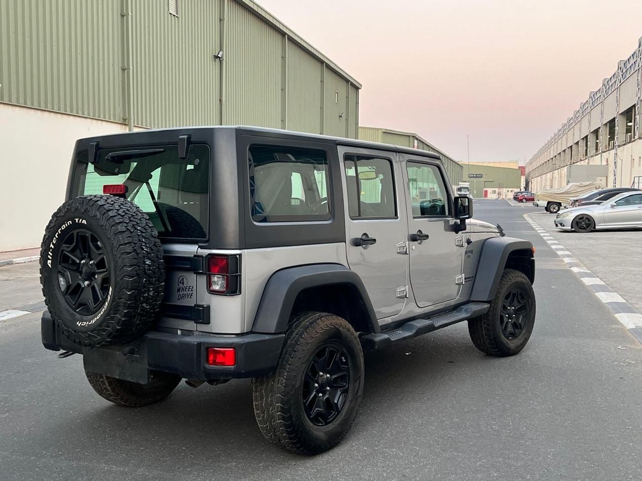 Jeep Wrangler Sport 3.6L A/T (5 Seater)
