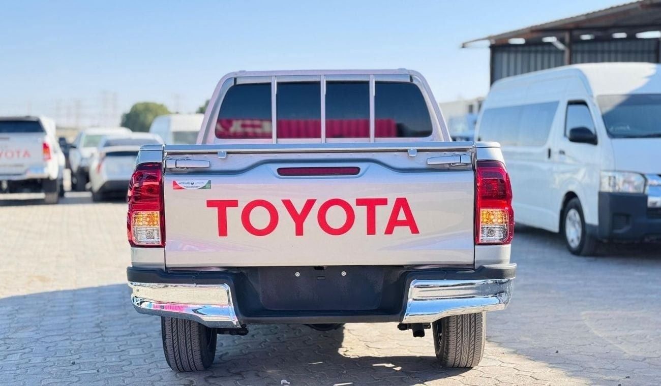Toyota Hilux DOUBLE CABIN | 2.7L PETROL ENGINE | 2WD | RHD | 2021 | MANUAL TRANSMISSION