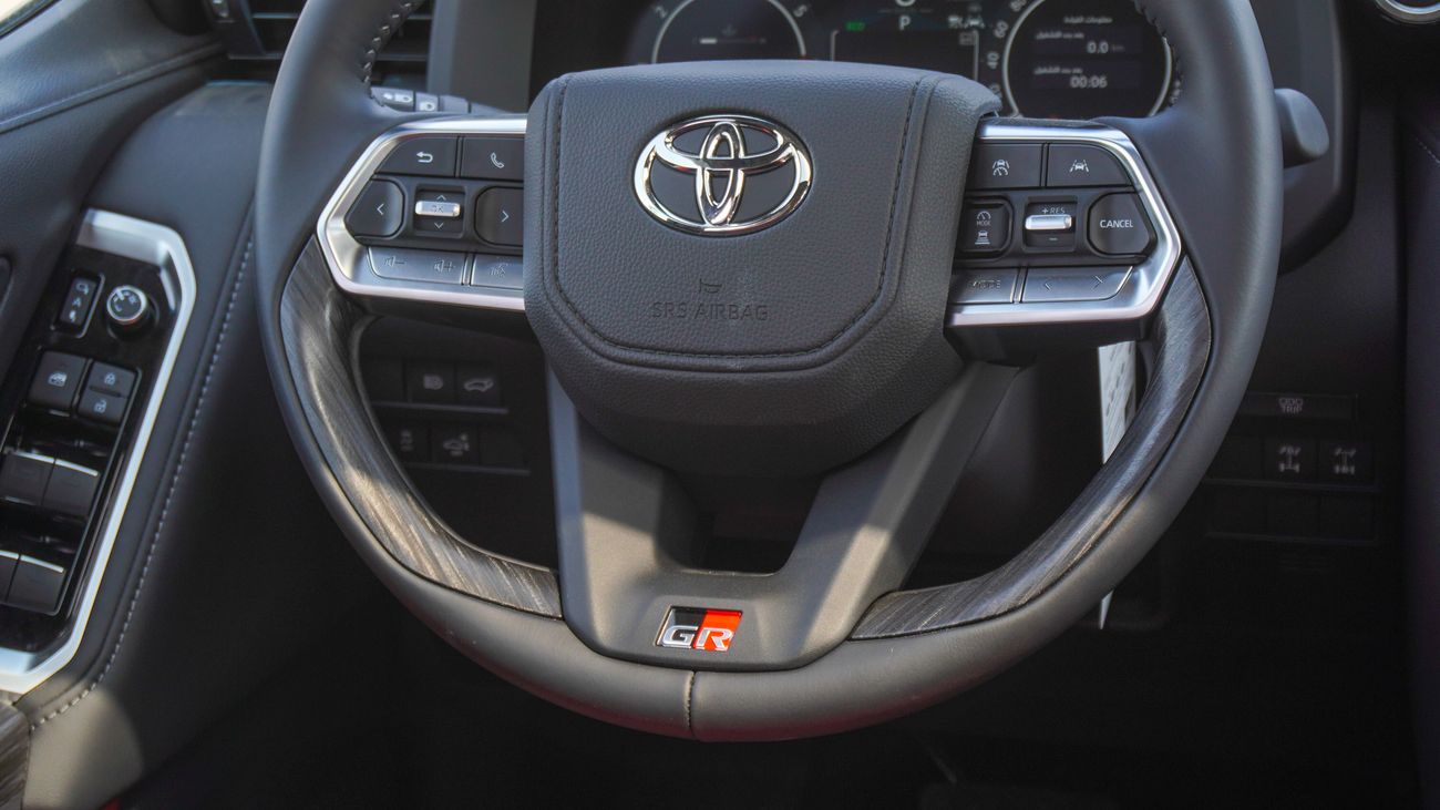 Toyota Land Cruiser GR SPORT 3.5L V6 Oman Specs
