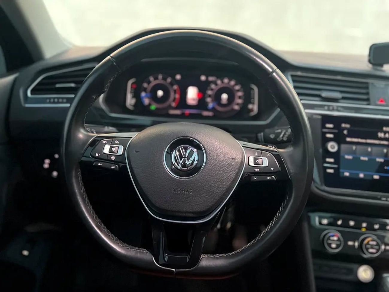 Volkswagen Tiguan SEL 800 P.M | SEL GCC Specs