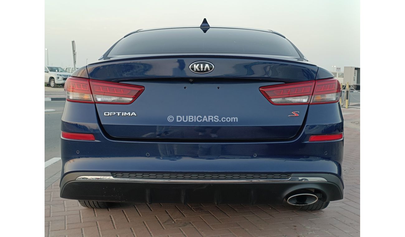 Kia Optima 2.4L, Driver Power Seat & Leather Seats / Low Mileage (LOT # 6882)