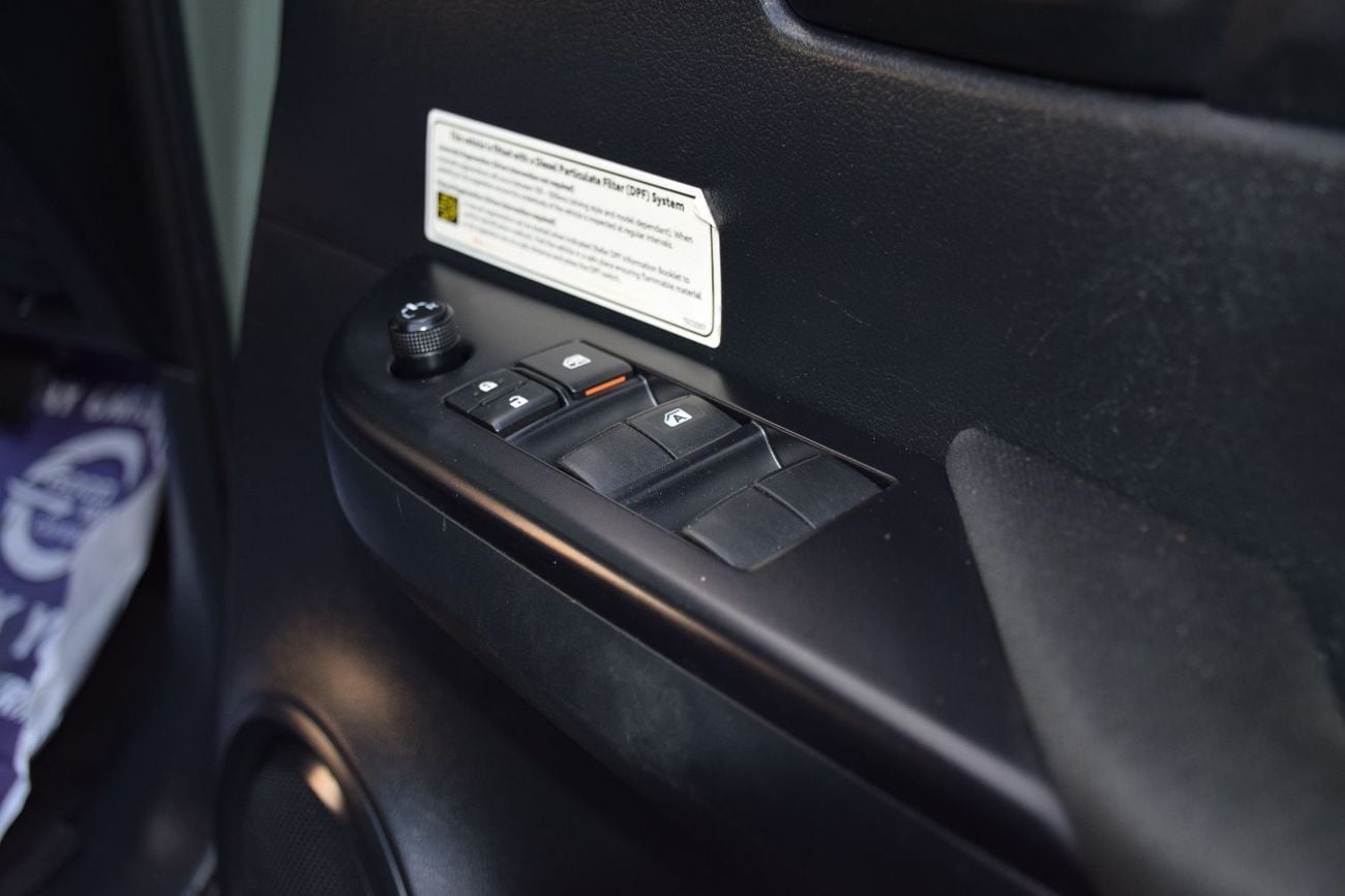 Toyota Hilux SGLX 4x4 Diesel 2.8L (Right Hand)