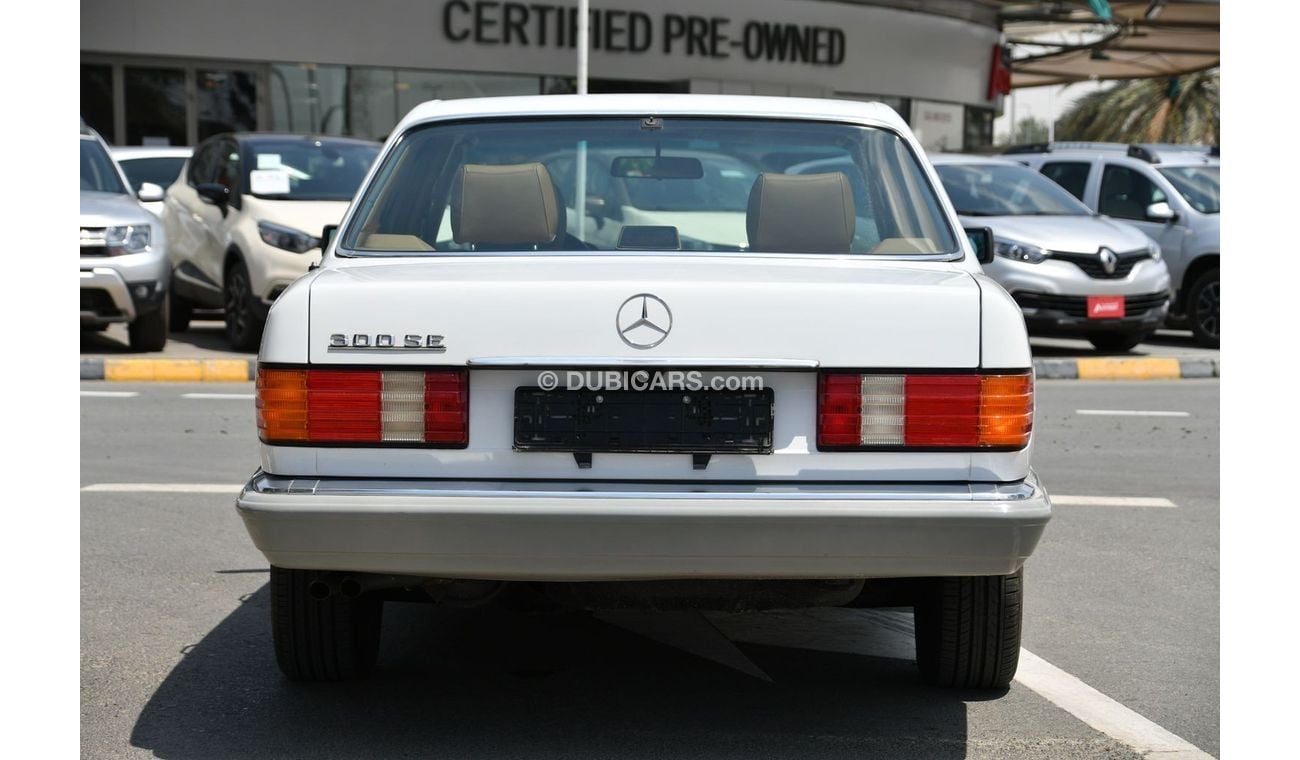 Mercedes-Benz 300 SE