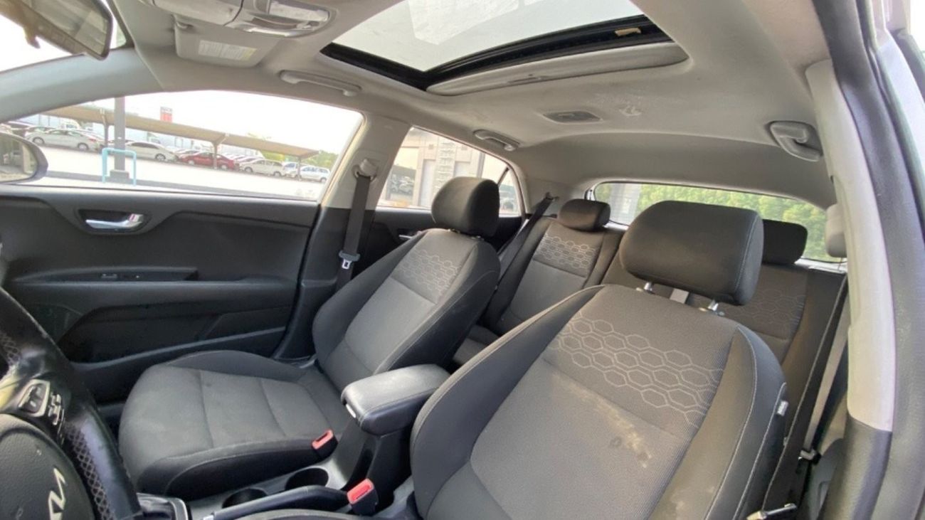 Kia Rio MPI Full Option