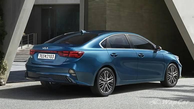 Kia Cerato exterior - Rear Left Angled