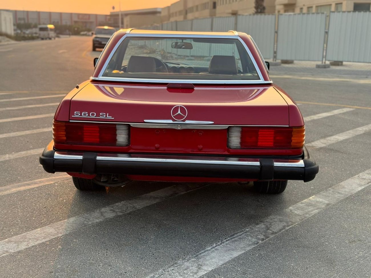Mercedes-Benz 560 SL
