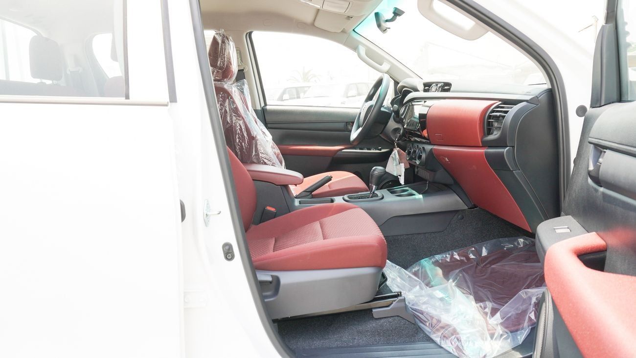 تويوتا هيلوكس GLX DLX- 2.4L DIESEL