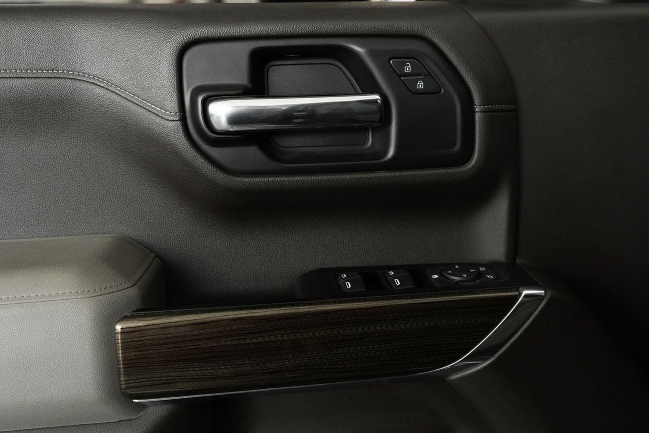 Chevrolet Silverado RST