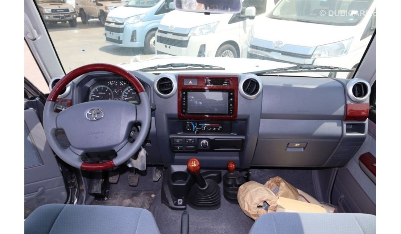 Toyota Land Cruiser Hard Top 76 DIESEL 4.5L V8