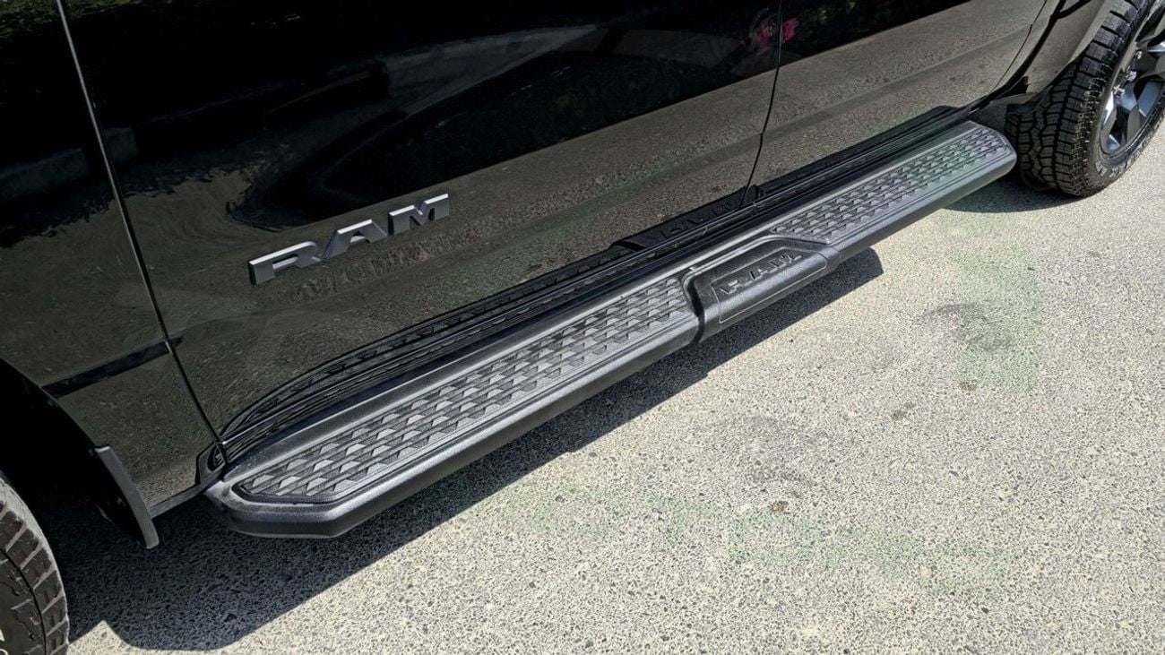 RAM 1500 ( For Export ) 2025 RAM 1500 Tradesman Hurricane SO 3.0TT Crew Cab 4X4 GCC BRAND NEW