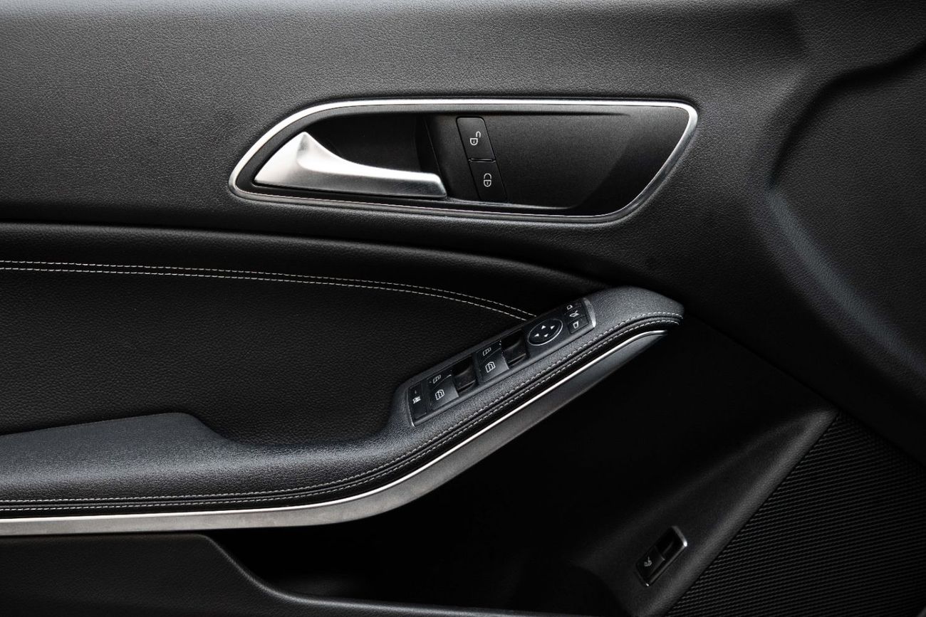 Mercedes-Benz CLA 200 | 1,469 P.M | 0% Downpayment | IMMACULATE