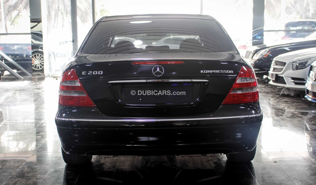 مرسيدس بنز E200 Kompressor