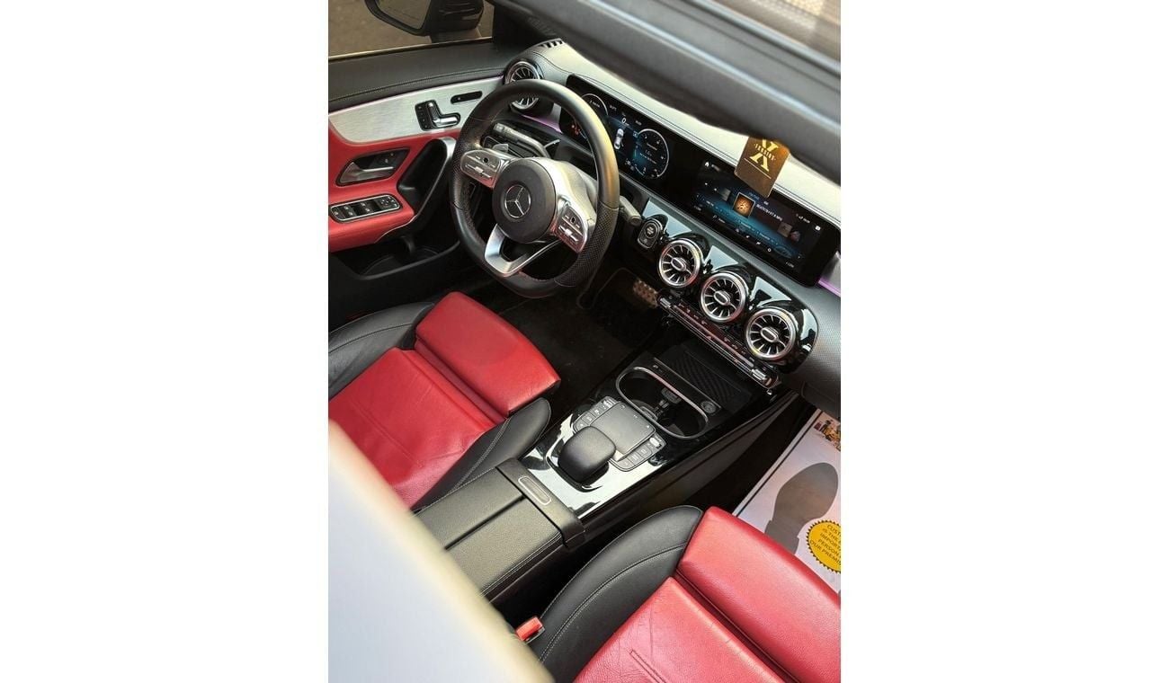 مرسيدس بنز CLA 250 Premium + 2.0L