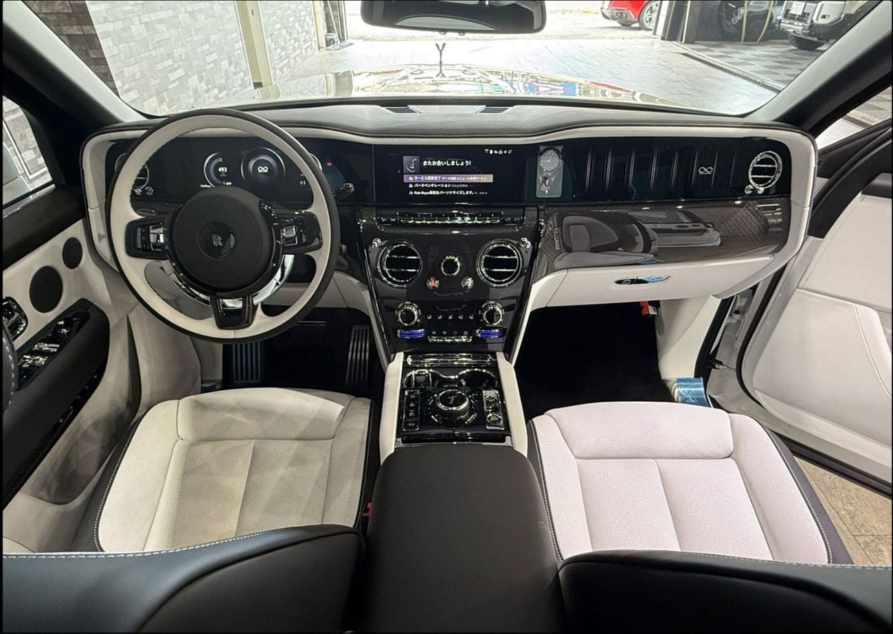 Rolls Royce Cullinan 2025 Rolls Royce Cullinan Black Badge